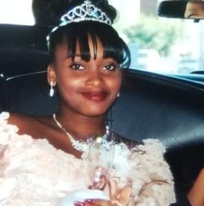 Meet your Posher, Amada